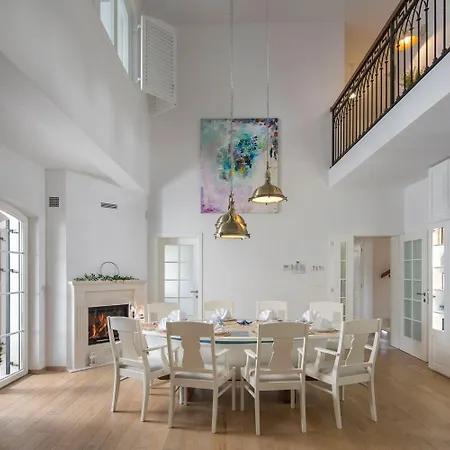 Villa Sophina Palace