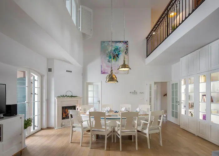 Villa Sophina Palace