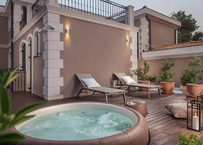 Villa Sophina Palace